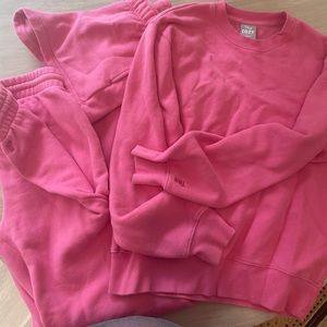 Aritzia TNA Sweat Suit-3 Piece